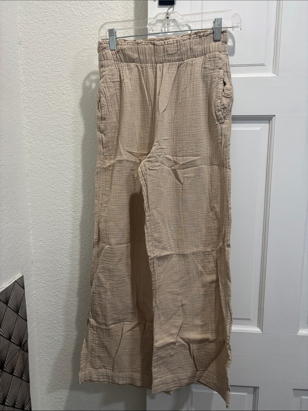 GAP Wide Leg Pants in Beige